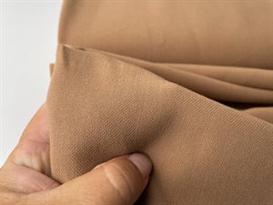 Fastvævet poly / viscose - lækker kvalitet i camel farvet